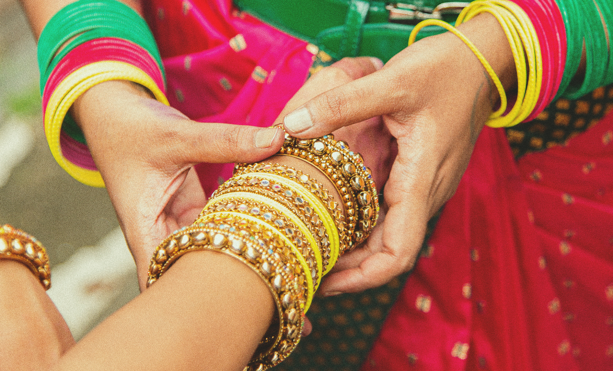 How to Choose Bridal Jewellery to Match Your Wedding Dress