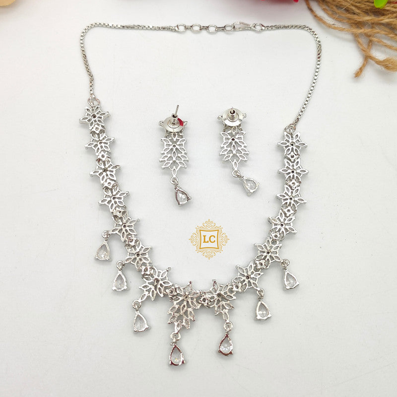 American Diamond Silver Jewellery Set With Earrings.