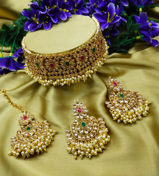 Kundan Opulence Choker Necklace Set