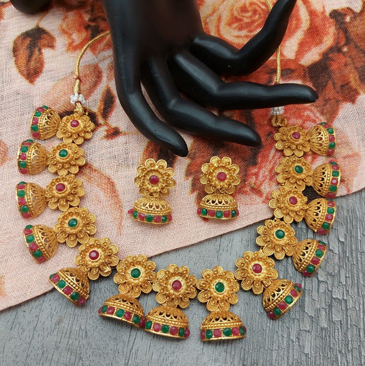 Classic Traditional Necklace Set