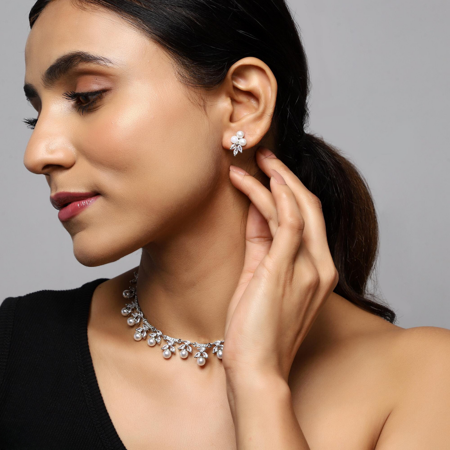 American Diamond Jewellery Set With Earrings.(LCN-52)