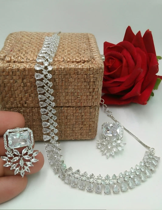 American Diamond Jewellery Set With Earrings.