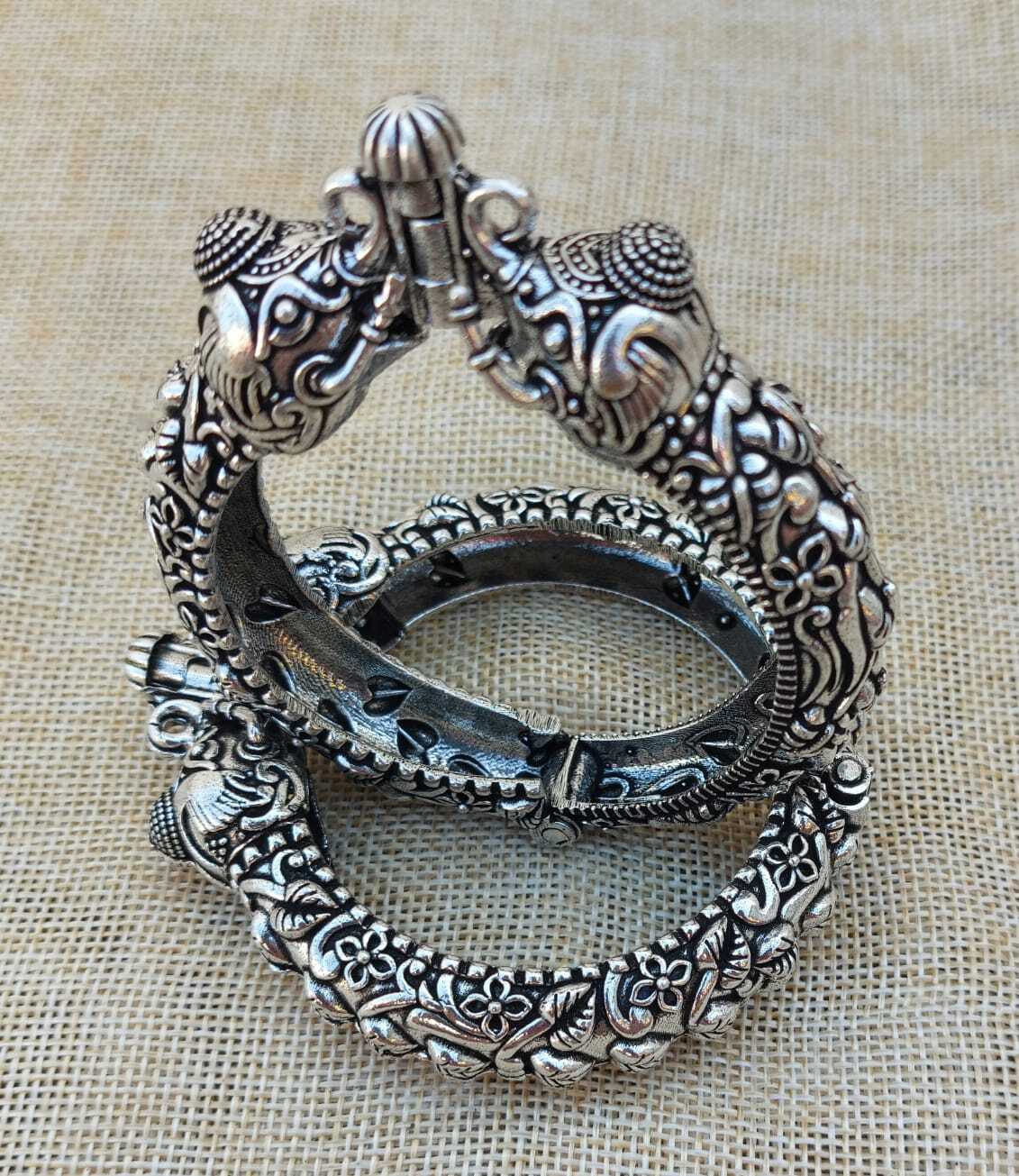 Oxidised Openable Bangles