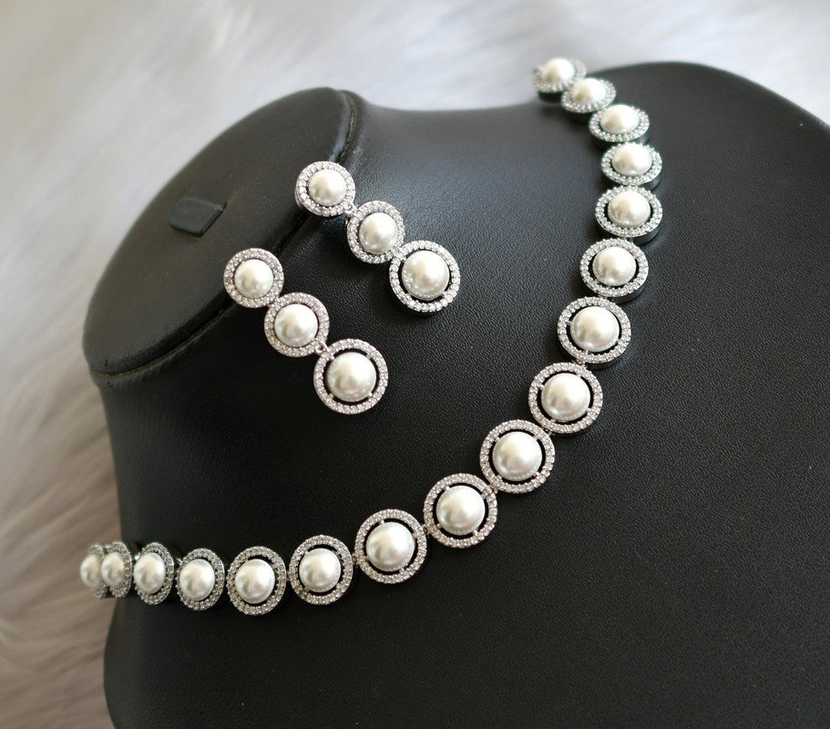 American Diamond Jewellery Set With Earrings.