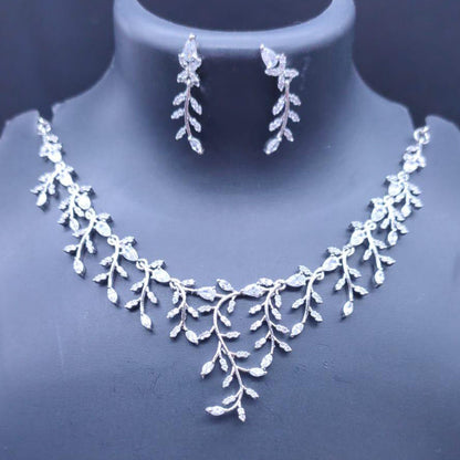 American Diamond Jewellery Set With Earrings.