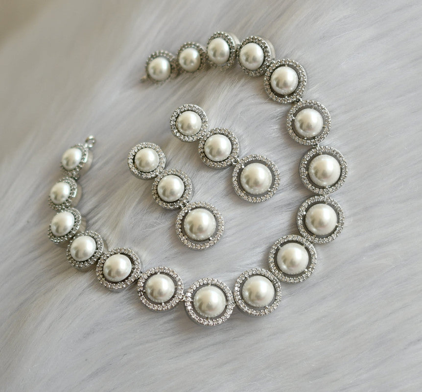 American Diamond Jewellery Set With Earrings.