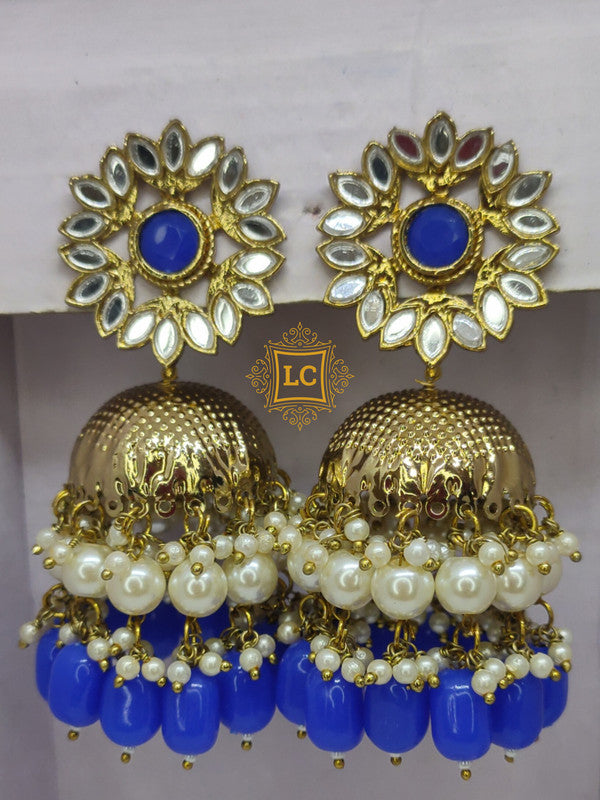 Sparkling Kundan Gold Plating Jhumka Earrings.