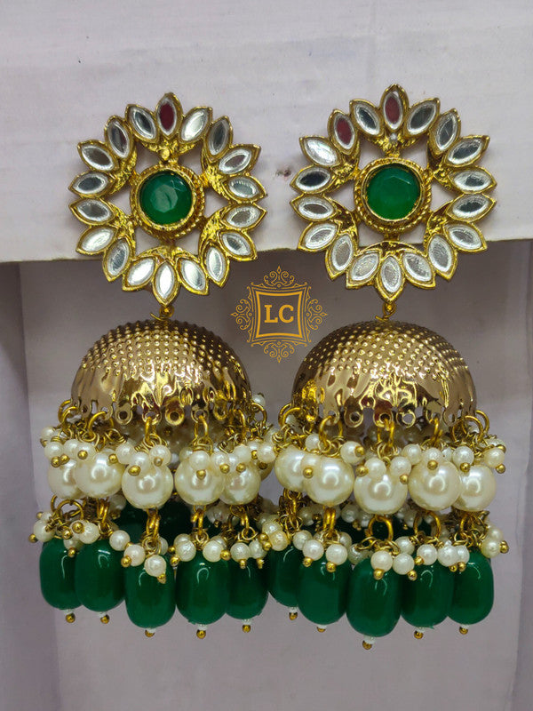 Sparkling Kundan Gold Plating Jhumka Earrings.