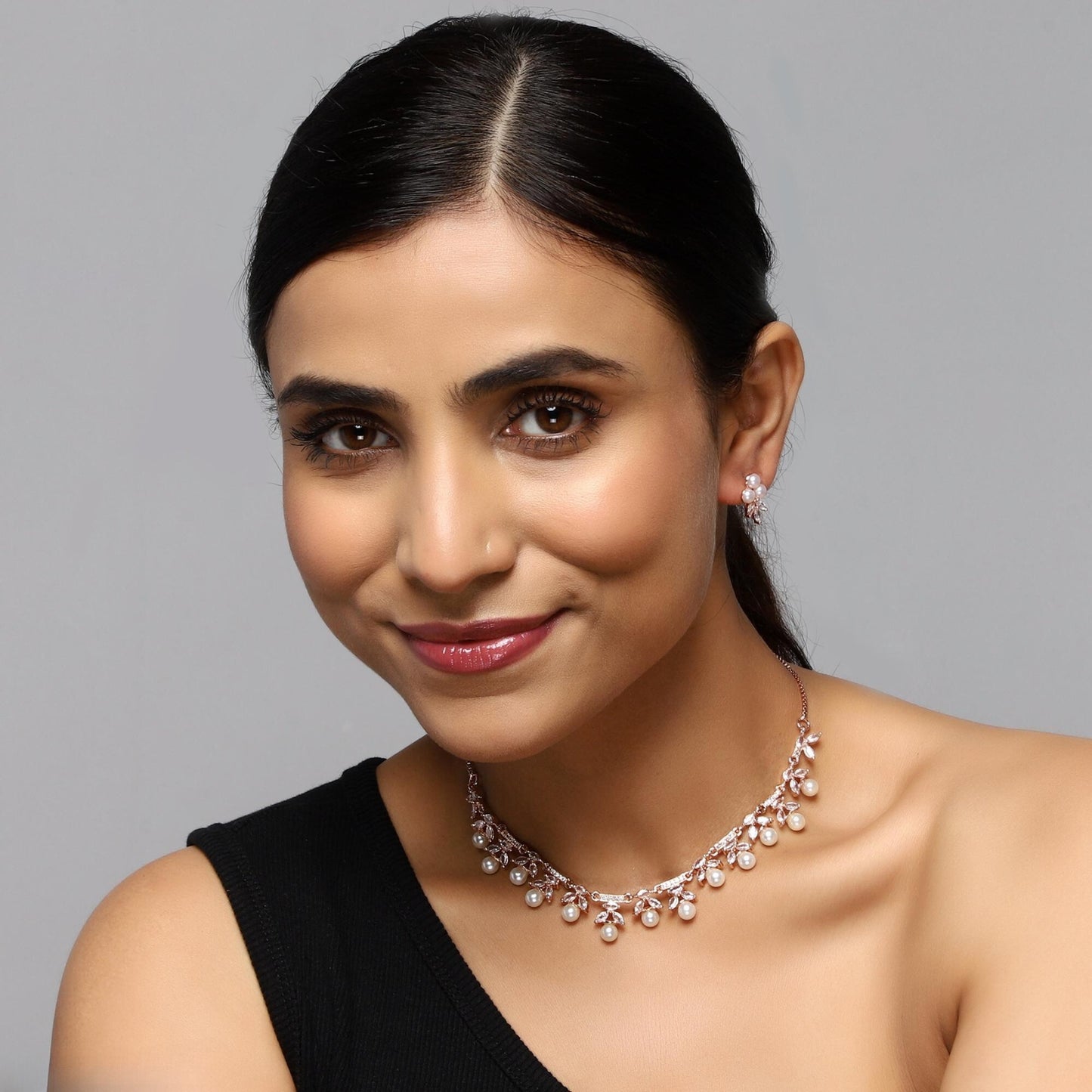American Diamond Jewellery Set With Earrings.(LCN-52)